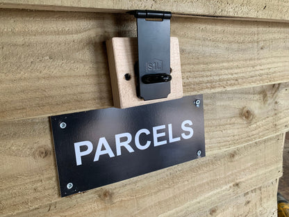 Optional PARCELS sign on Natural DelSafe wooden parcel delivery box
